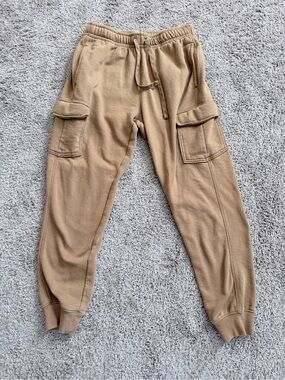 Goodfellow Cargo Pocket Joggers in Camel